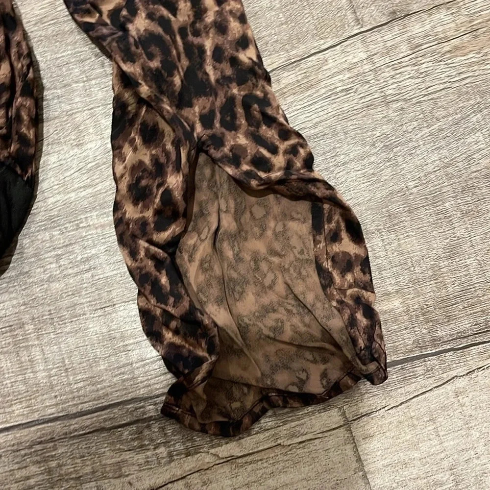 NWT!! Good American - Flowing Faux Wrap Leopard Bodysuit - Size 0 - Picture 6 of 8